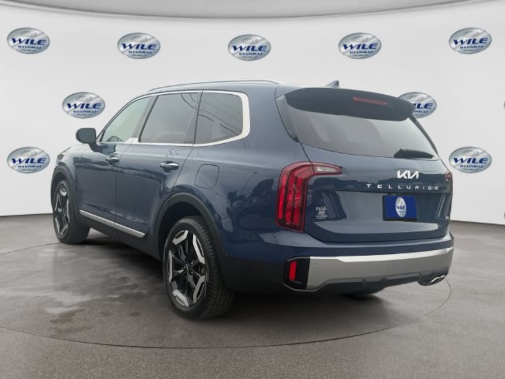 Used 2025 Kia Telluride S SUV