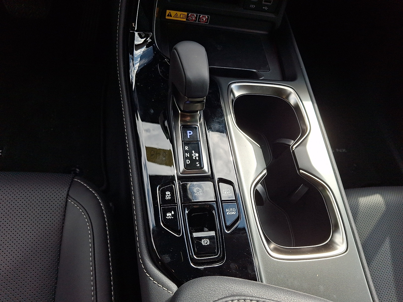 2026 Lexus NX 450h+ Luxury - Photo 10