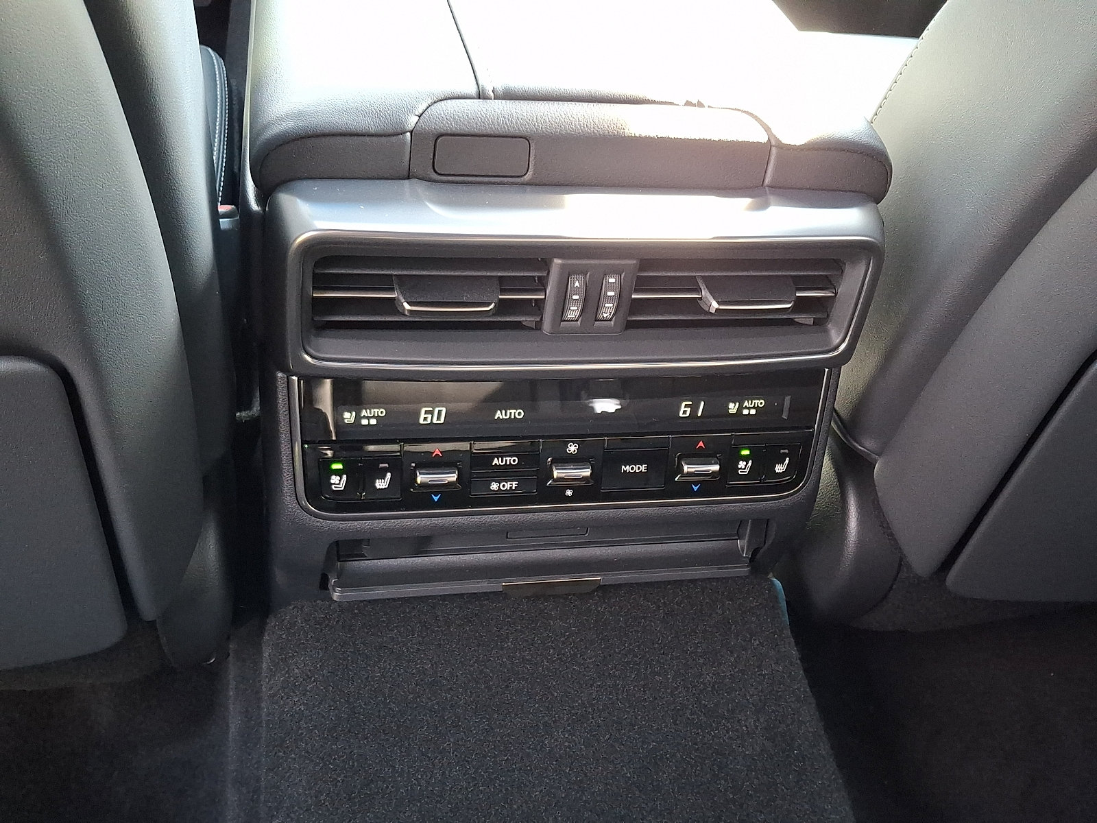 2026 Lexus LX 700h Luxury - Photo 7