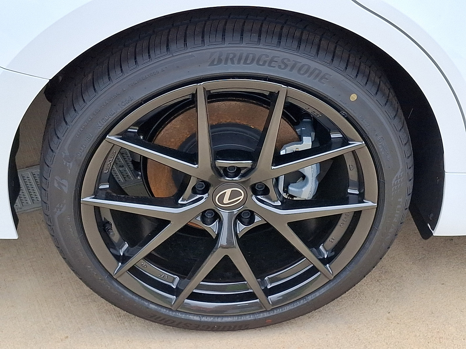 2026 Lexus IS 350 F SPORT DESIGN - Photo 5