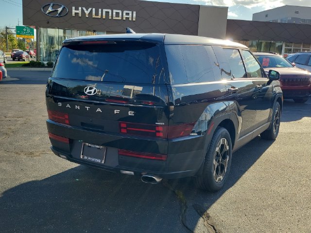 Used 2025 Hyundai Santa Fe SE SUV