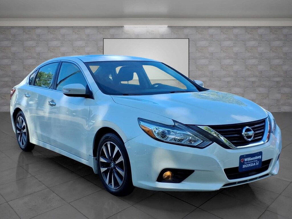 Used 2016 Nissan Altima 2.5 SV Sedan