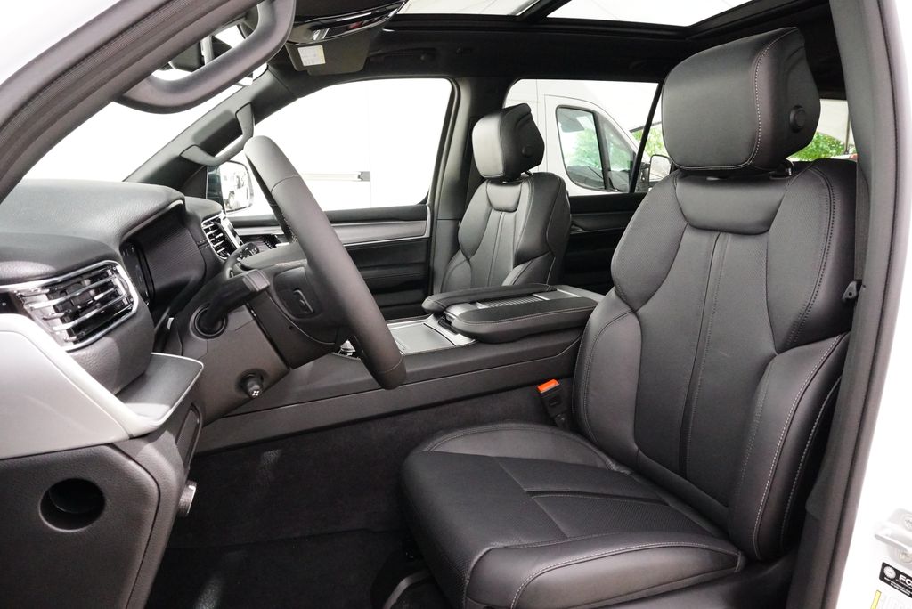 2026 Jeep Grand Wagoneer Limited Altitude - Photo 10