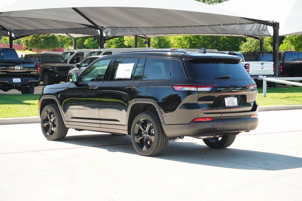 New 2025 Jeep Grand Cherokee L Altitude Sport Utility