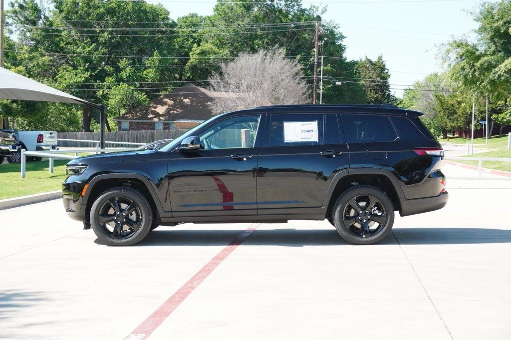 New 2025 Jeep Grand Cherokee L Altitude Sport Utility