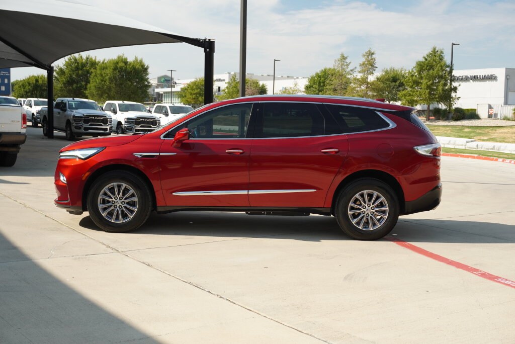 Used 2024 Buick Enclave Essence SUV