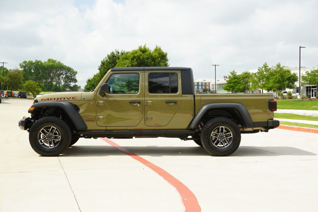 Used 2025 Jeep Gladiator Mojave Truck
