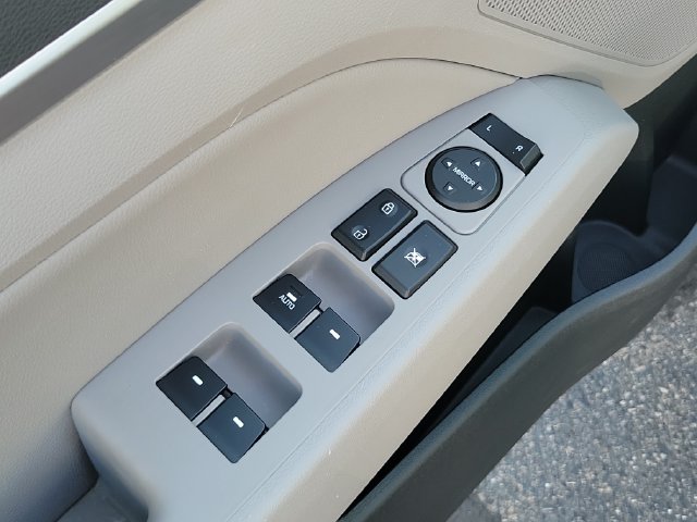 2019 Hyundai Elantra Limited - Photo 9
