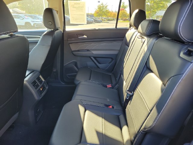 2023 Volkswagen Atlas SE w/Tech - Photo 22