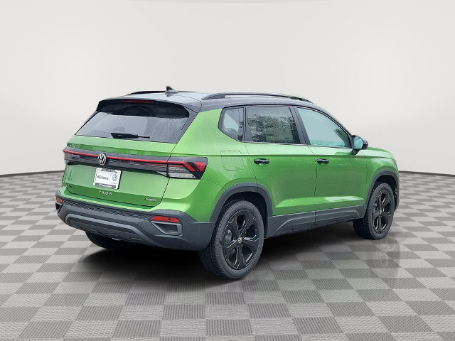 New 2026 Volkswagen Taos 1.5T SE Black SUV