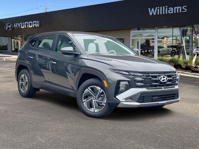 New 2026 Hyundai Tucson Hybrid Blue SE SUV