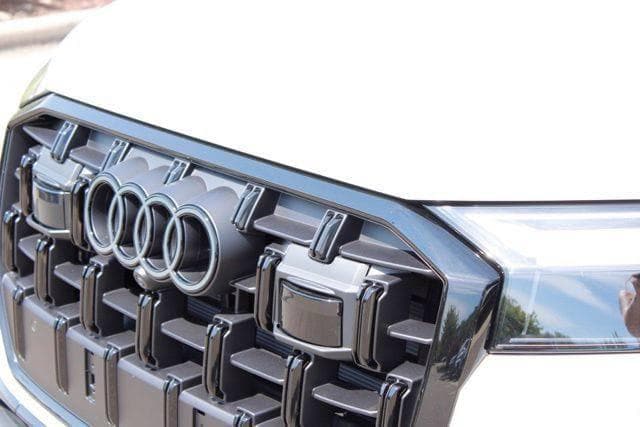 2026 Audi Q7 Premium - Photo 11