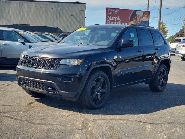 Used 2021 Jeep Grand Cherokee Laredo SUV