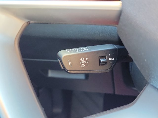 2025 Audi Q5 Premium - Photo 13