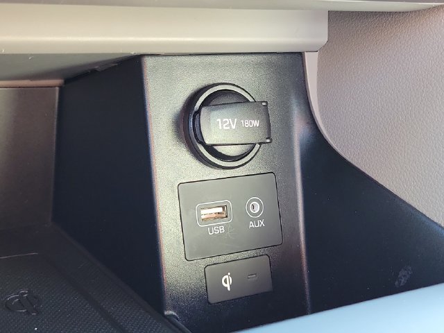 2019 Hyundai Elantra Limited - Photo 18