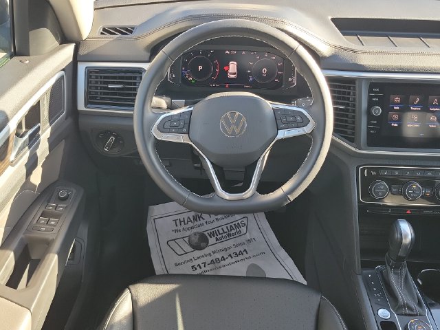 2023 Volkswagen Atlas SE w/Tech - Photo 27