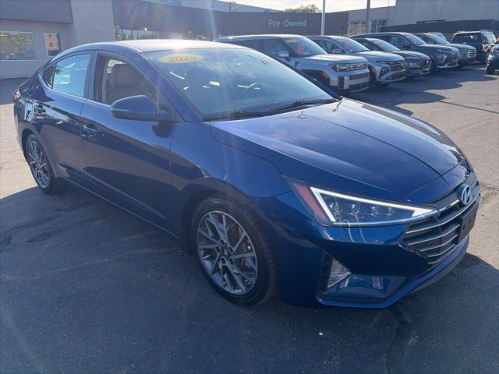 Used 2019 Hyundai Elantra Limited Sedan