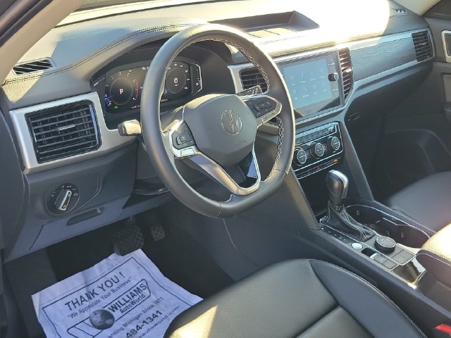 2023 Volkswagen Atlas SE w/Tech - Photo 7