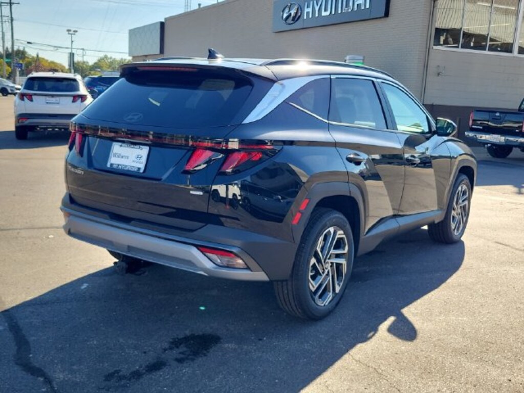 New 2026 Hyundai Tucson SEL Plus AWD SUV
