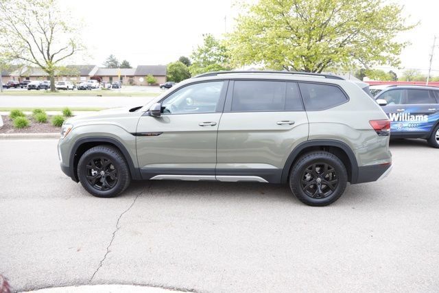2025 Volkswagen Atlas Atlas Peak Edition - Photo 9