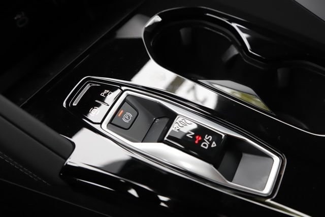 2025 Audi Q5 Premium - Photo 25