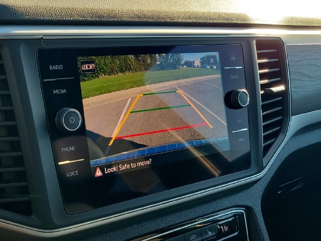 2023 Volkswagen Atlas SE w/Tech - Photo 17