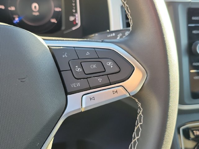2023 Volkswagen Atlas SE w/Tech - Photo 12