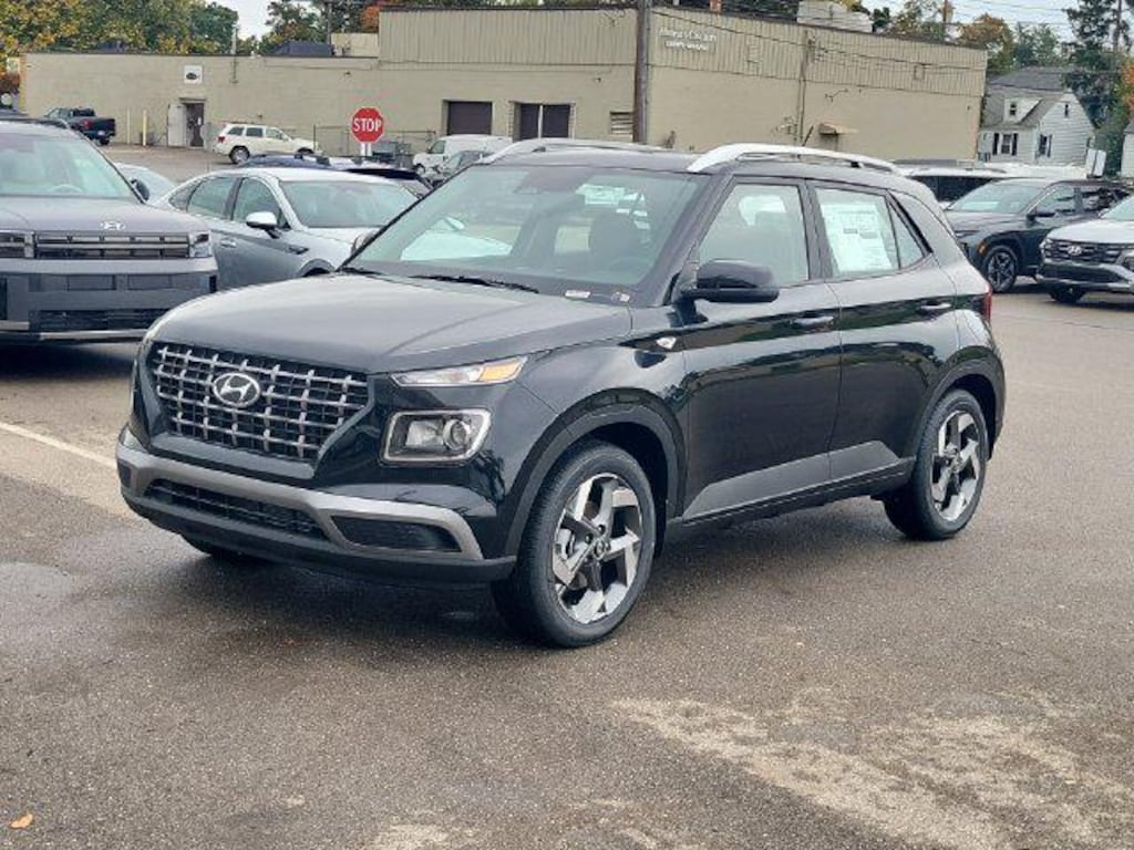 New 2026 Hyundai Venue SEL SUV