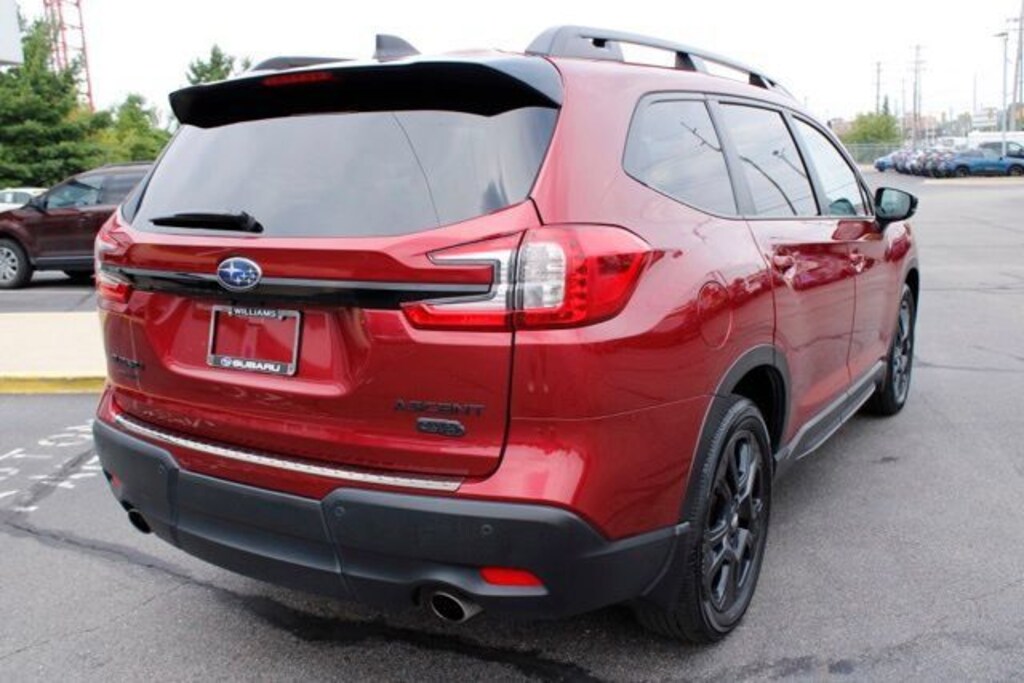 Used 2025 Subaru Ascent Onyx Edition Touring SUV