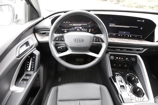 2025 Audi Q5 Premium - Photo 16