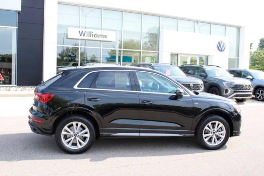 Used 2024 Audi Q3 45 S line Premium SUV