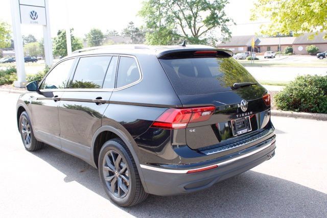 2023 Volkswagen Tiguan SE - Photo 8