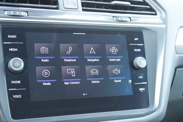 2023 Volkswagen Tiguan SE - Photo 22