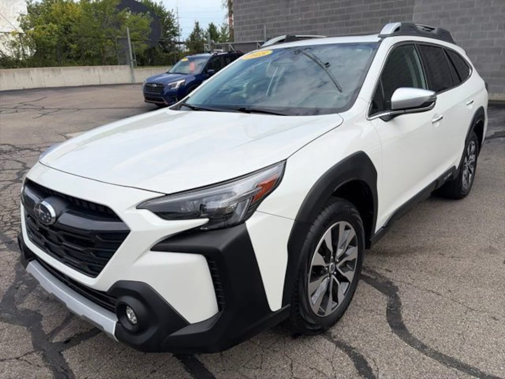 Used 2025 Subaru Outback Touring SUV