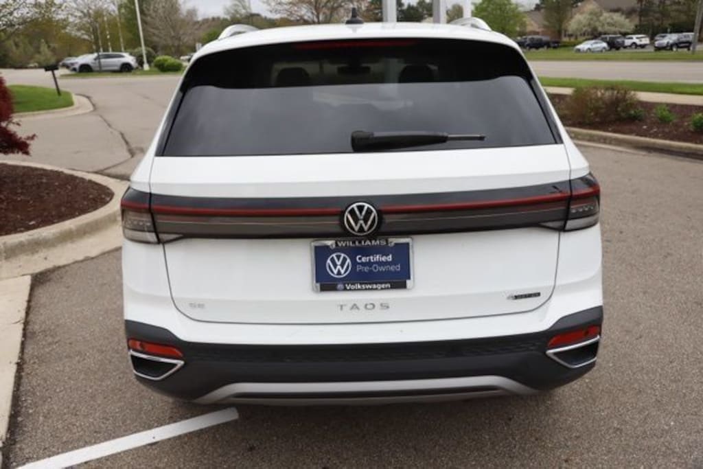 Used 2025 Volkswagen Taos 1.5T SE SUV