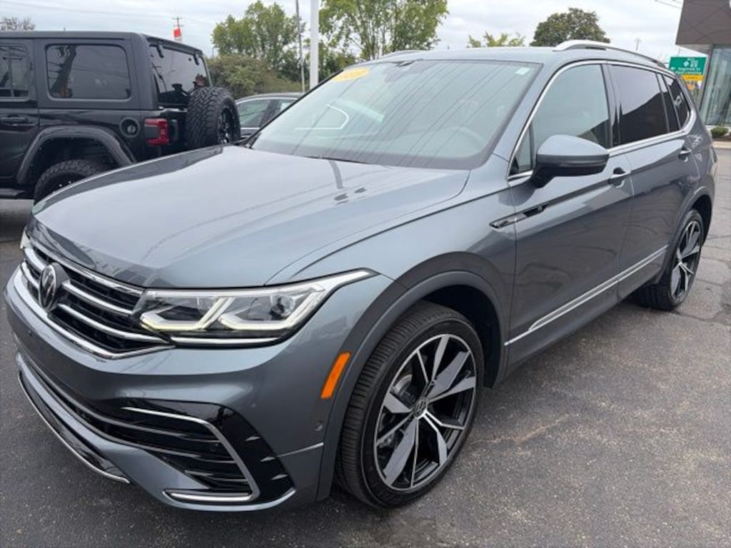 Certified 2023 Volkswagen Tiguan 2.0T SEL R-Line SUV