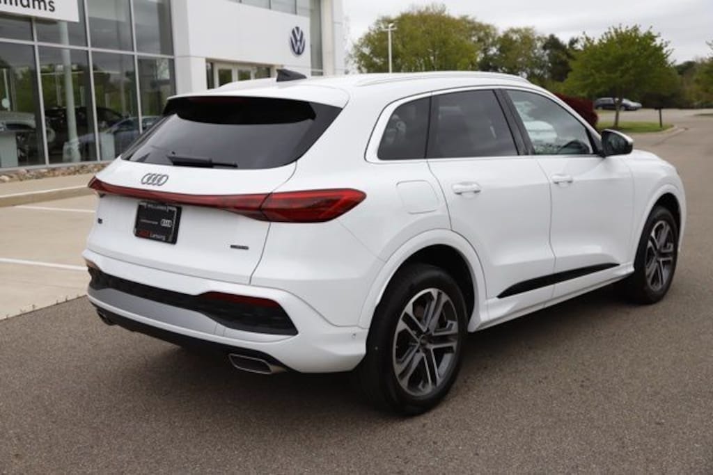 Used 2025 Audi Q5 2.0T Premium SUV