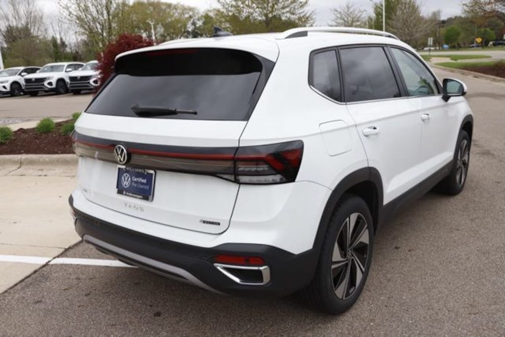 Used 2025 Volkswagen Taos 1.5T SE SUV