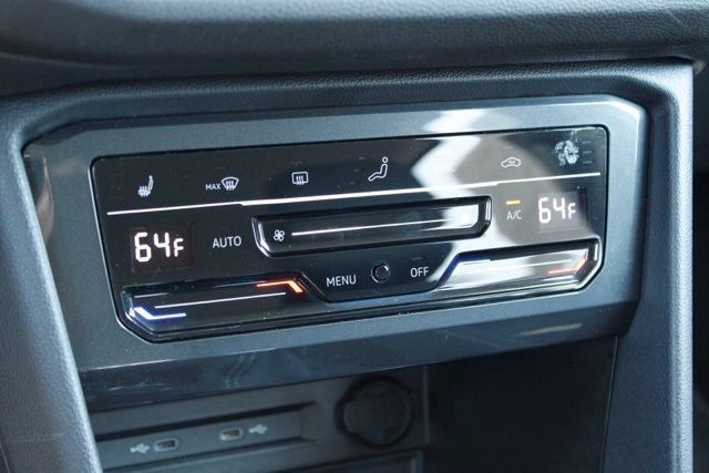 2023 Volkswagen Tiguan SE - Photo 25