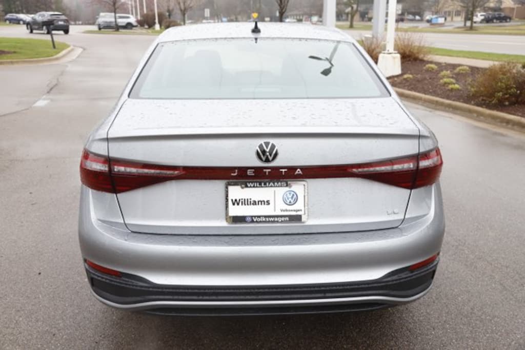 New 2026 Volkswagen Jetta 1.5T SE Sedan