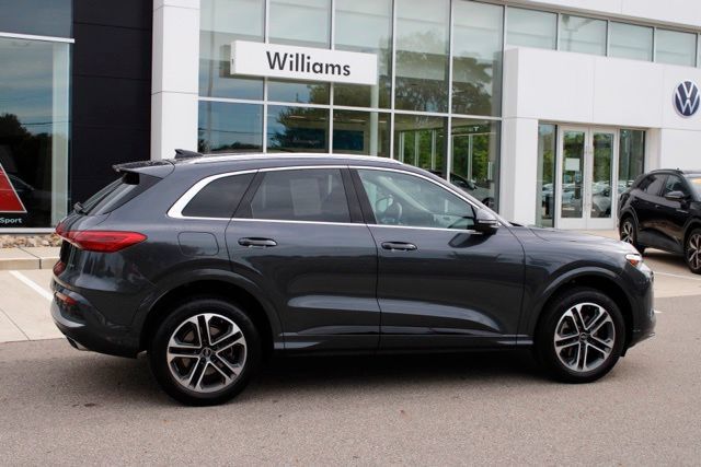 Used 2025 Audi Q5 2.0T Premium SUV