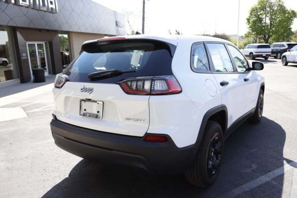 Used 2019 Jeep Cherokee Sport SUV