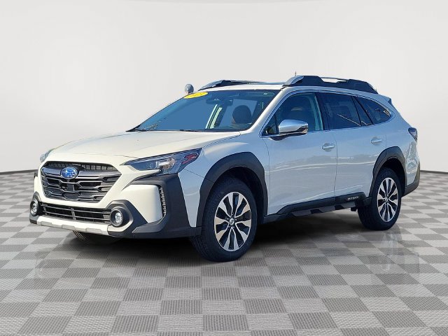 Used 2025 Subaru Outback Touring SUV