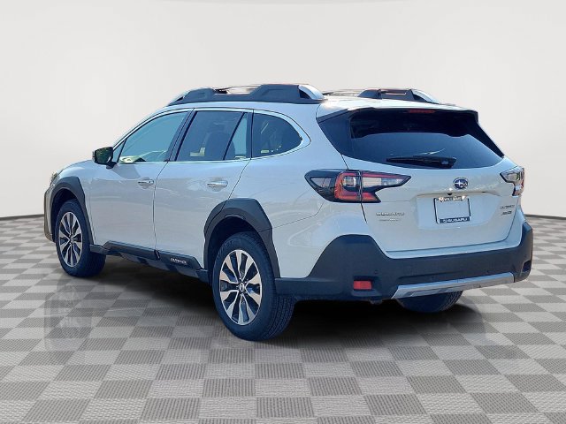 Used 2025 Subaru Outback Touring SUV