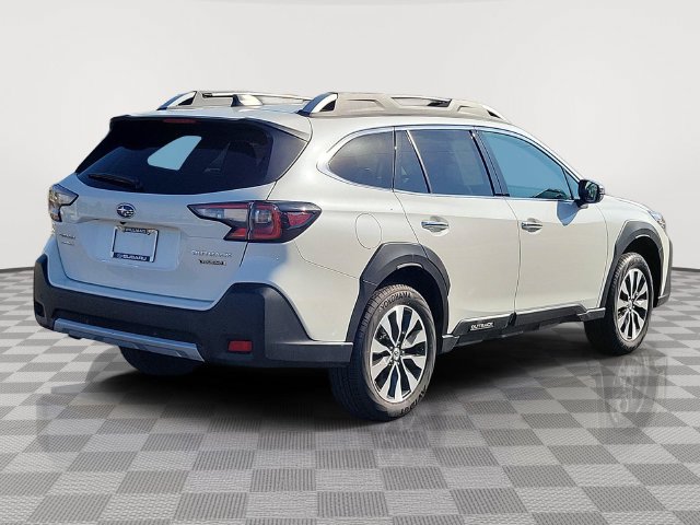 Used 2025 Subaru Outback Touring SUV