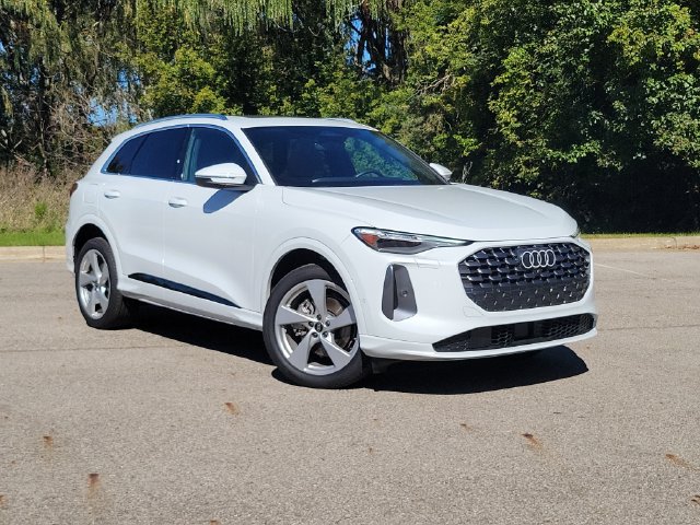 2025 Audi Q5 2.0T Premium SUV