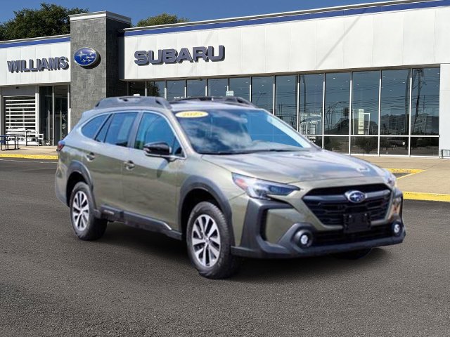 2025 Subaru Outback Premium SUV
