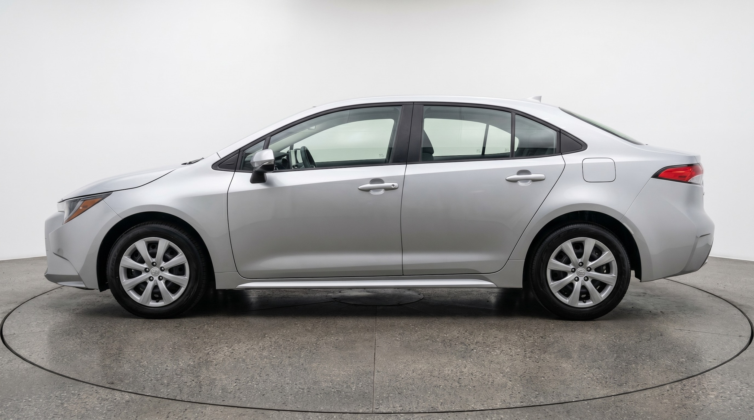 Thumbnail: 2025 Toyota Corolla - 4