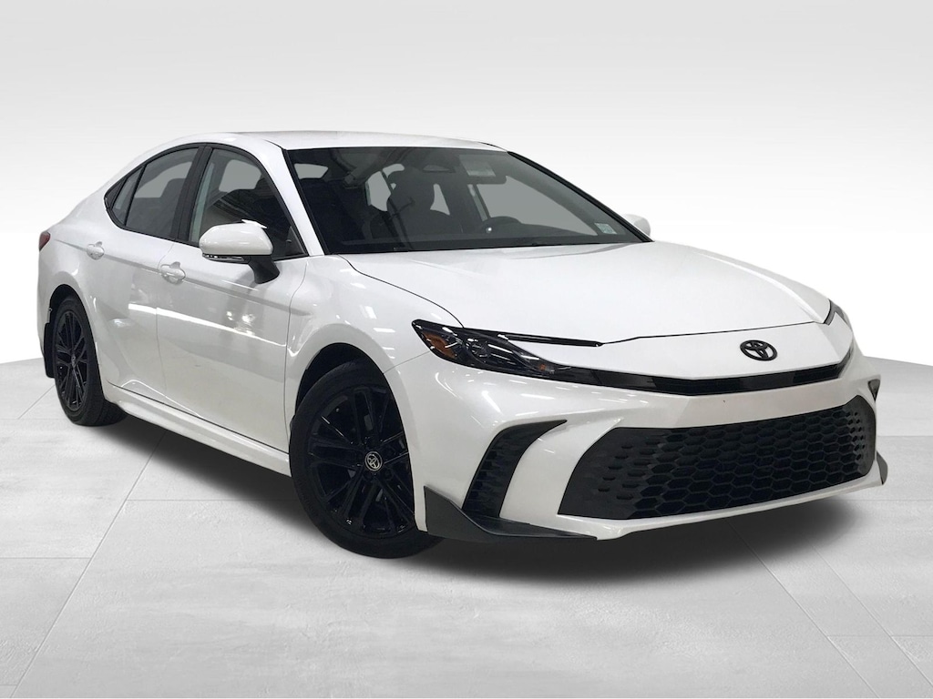 Used 2026 Toyota Camry SE Sedan