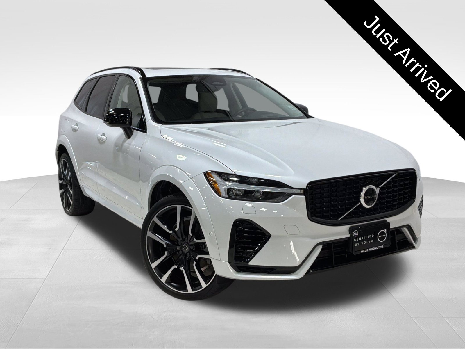 Certified 2024 Volvo XC60 plug-in hybrid Ultimate SUV